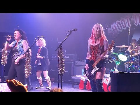 SHOOT TO THRILL - Live In Raleigh 12-10-21 - AC/DC Cover Band