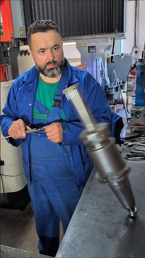 Dangerous work😁#cncfrezar #machinist #machining #fail