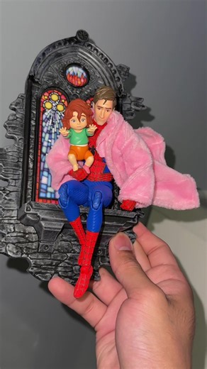 had to show some love to one of I think the most underrated spider-man figures out in the market rn lmk what you guys think? underrated or just trash AS ALWAYS! i hope you guys enjoy :3 #marvelcomics #spiderman #spidermanacrossthespiderverse #spiderverse #peterbparker