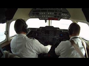 Hawker 800XP - Aspen Colorado Landing - Pilot's View
