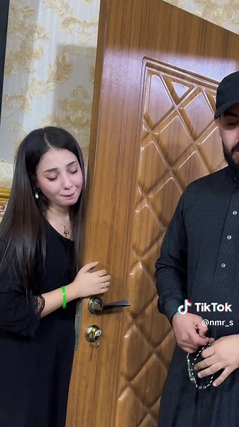 علاقة أنمار ونرجوسة: الحب والطلاق