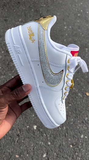 SHOP ONLINE🤳 To Order ☝️ Click The Link In Our Bio Available Size:UK 3-10 :EU 36-45 NATIONWIDE DELIVERY 🇿🇦 PEP PAXI|POSTNET| COURIER GUY 🚚 📦 #SNEAKERS #AVAILABLE #FORYOU #ONLINESHOPPING #ORDERNOW