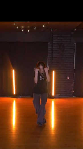 Boost your midweek mood with Diane’s Beginner/Intermediate Kpop class—Wednesdays at 7:30pm! . . . . . . . . . . . . #montagedanceproductions #bayareadance #danceclass #santaclaradance #dance #dancelife #dancer #arts #kpopdance #kpop #kpopdancechoreography #bayareadancearts #choreography #choreographyclass #dancestudio | Montage Dance Productions