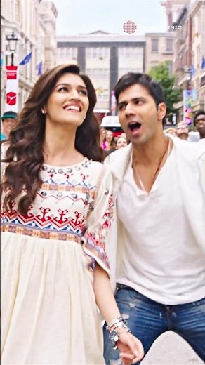 When love and emotions collide 💖 #manmaemotion #varundhawan #kritisanon