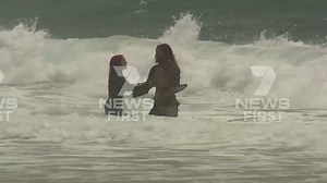 32K views · 22 reactions | Gold Coast: Aquaman stars Amber Heard and Jason Momoa spotted in the surf at Currumbin. Report on 7 News at 6pm. www.7News.com.au #7News | 7NEWS Brisbane | Facebook