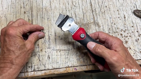 How to do stuff (@tomleeman22) - How to replace the Razor Blade in Hyper Tough Scraper