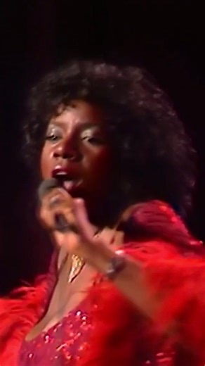 Share this with a friend who could use some support today! The song “I WILL SURVIVE” by 2x GRAMMY Winner, Ms. Gloria Gaynor, has become a global anthem of strength and encouragement for survivors of all kinds! 💜🎶🕊️🎤💜 #support #inspirational #singer #performer #iwillsurvive | Gloria Gaynor