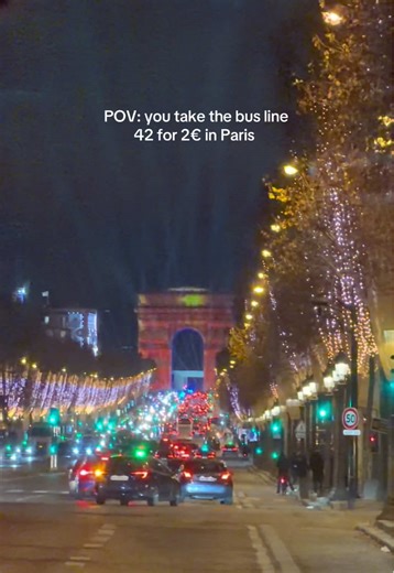 Best Eiffel Tower Picture Spots via Paris Bus 42