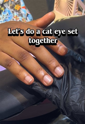 Create Stunning Cat Eye Nails at Home