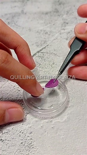 Can you smell the calm? 👃💜 #quillingideas #QuillingArt #CreativeCrafts #PaperCrafts