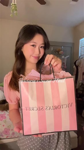 ʚVyɞ on Instagram: "#VSPartner Victoria’s Secret Haul 🛍️🪽✨ @victoriassecret @vspink #VSPARTNER #Unboxing #clothinghaul #victoriassecret ∴∵∴ ୨୧ ∴∵∴ ୨୧ ∴∵∴ ୨୧ ∴∵∴ ୨୧ ∴∵∴ ୨୧ ∴∵∴ #pink #fashion #girly"