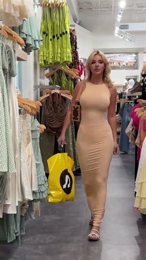 Shopping Day Vibes 🛍️✨ | Elegant Maxi Dress Style 👗 #fashion #walk #ootd #ootdfashion #shorts