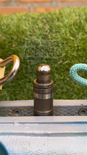 The Simple Loop Method That Secures a Padlock Better Than Anyone Expected