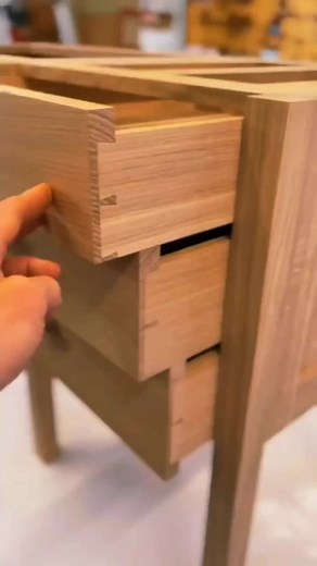 carpinteria en madera aprende en nuestro curso en linia más información en él link de mi perfil #decoraciondehogar #herramientadecarpinteria #tipsdecarpinteria #muebles #trucodecarpinteria #carpintería #carpinteriaencasa #cursodecarpinteria #madera #mueblesmodernos