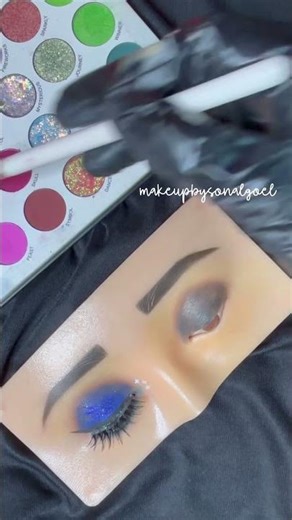 Royal Blue Eyeshadow Tutorial 💙 Bold Shimmer Eye Look | Easy Glam Cut Crease
