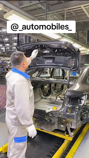 Automotive Assembly Line: Car Manufacturing Process