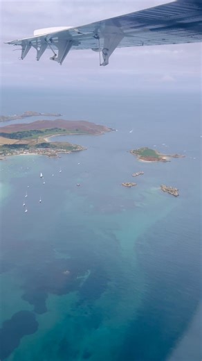 Good Morning! ☀️ Managed to get quite a good video as I was flying over the islands on my way to the mainland yesterday! Always makes me appreciate where I’m lucky enough to live when I see it from the air! ✈️ #Scilly #MyScilly #visitislesofscilly #flying | The Isles of Scilly