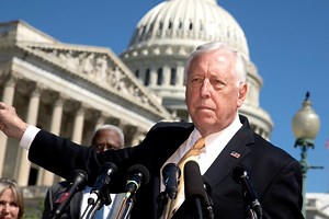 Democrats erupt in ’USA’ chant on House floor: WATCH