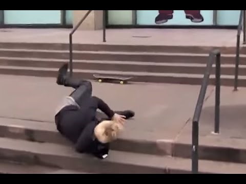 Famous Singers / Celebrity Fails / Falls Off Stage Funny Compilation