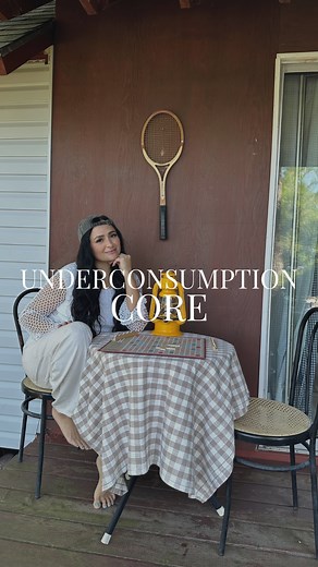 Stephanie Vainer | Small Spaces Made Simple on Instagram: "Anyone else shocked my the “underconsumption trend”, because it’s just your normal life? Don’t get me wrong I absolutely love sharing reviews, and the best products for small homes… but a lot of the stuff I share are either things I’ve owned for a long time so I can back the products, or it’s product ideas I’ve found helpful for my small space that will save you from buying something that isn’t. My mission is to always save you time, mon