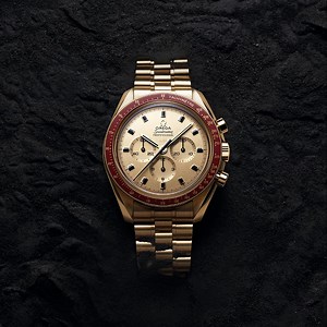 3K reactions · 802 shares | Descubra el homenaje de oro de OMEGA al primer reloj utilizado en la Luna. | OMEGA Watches | Facebook