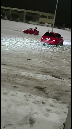 Videoclipuri postate de Iri Irinel (@iriirinel5) cu sunet original - 💋