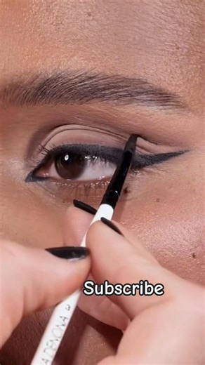 Cut Crease Eyeliner For Beginners♥️ #makeuptutorial #eyemakeup #makeupartist #makeup #youtubeshorts