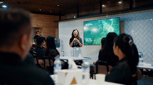 Last 2 Sept., we hosted our top users and referrers for an intimate event where we asked our burning question: How can we make Atome Card better? Every person from Atome team's management listened to users talk about their experience with the Atome Card: what we're doing great and what we need to work on. We picked up a lot of good insights and we're excited to keep improving. Thank you to our loyal users for making Atome Card what it is today! 💪 Photography by @PotterHillsPH #AtomeCard #AtomeC