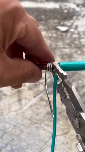 316K views · 761 reactions | electric wire connection pro tips ever ⚡⚡‍ #electrician #tool #electrician #tipsandtricks | Electrical Works952 | Facebook