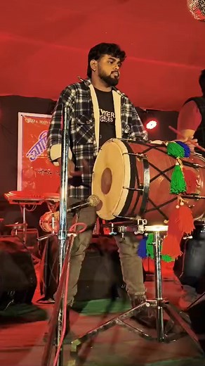 Punjabi dhol play with Rajesh daa.... #binimoyachejee #folowersシ゚ #pictureschallenge #facebookphotochallenge #followers #punjabidholcover | Binimoy Acharjee