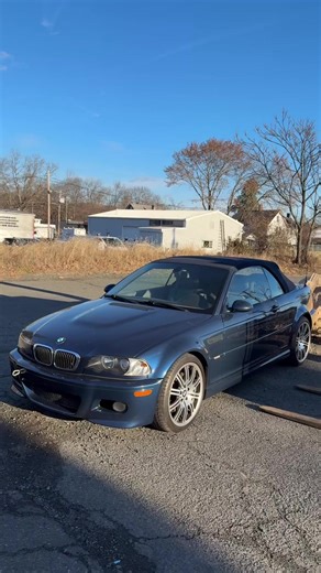 ᴘᴀʀᴛᴏᴜᴛ : 2004 BMW M3 Convertible Mystic Blue on Dove Grey 6 Speed Manual Wheels $800 Seats & Panels $200 Interior Trim Set $250 LED Tail Lights $300 Rear bumper $100 Dm for more info 🏷