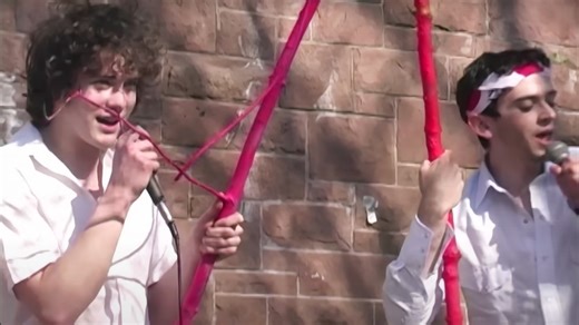 Footage surfaces of MGMT performing “Kids” as college students in 2003