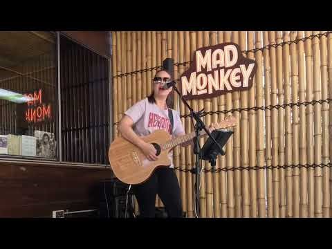 Ellen Tefanis Acoustic Live @ Mad Monkey Showreel