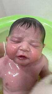 so cute baby first bath | اسلام الدح