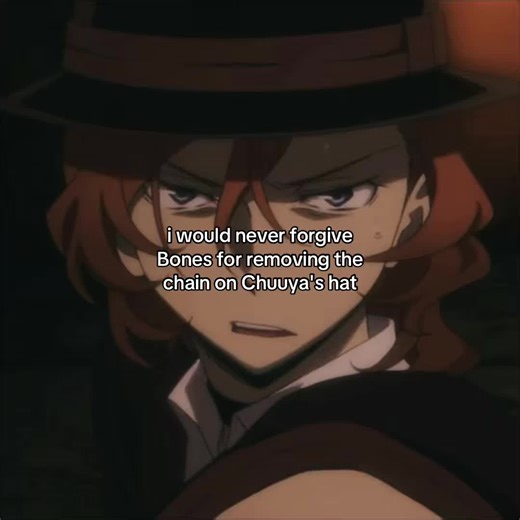 Chuuya's Hat Chain: A Cute Design Detail