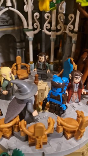 @the_galactic_curator on Instagram: "The 327th Star Corps was a military corps of the Grand Army of the Republic, composed of clone troopers bred to fight for the Galactic Republic. Led by Jedi General Aayla Secura and her trusted clone Commander, Bly, the 327th fought s on multiple planets across the galaxy. -------------- #lego #legostarwars #starwars #clonewars #lotr"