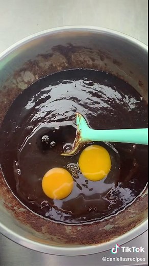 Decadent Fudge Brownies Recipe | Easy Baking Tutorial