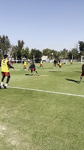 2.7M views · 10K reactions | Como cuando se activa el modo street en el entrenamiento... ⚽️ | Atlas FC | Facebook