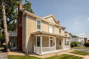 1 Bedroom Apartments for Rent in Rock'n Wolfe Food Truck Park, Harrisonburg | Apartments.com