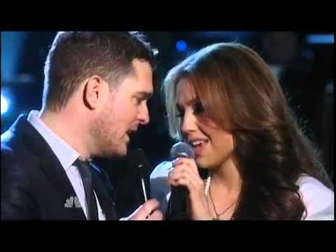 Michael Buble ft Thalia - Mis Deseos / Feliz Navidad (NBC - A Michael Bublé Christmas)