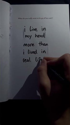 The REAL Difference Between Overthinking and Problem Solving for a Peaceful Mind