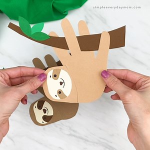 13K views · 184 reactions | 殮 Sloth Handprint Craft ✂️ Get the template on the blog | Simple Everyday Mom | Facebook