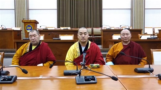 Срайдорж Номун Ханы 8-р дүрийн хувилгаан Лувсандамбийжалцан болон Хутагт ламын Ганданшадүвлин хийд, Гончигсүмлэн хийдээс XVII жарны Сүрээр дарагч хэмээх Гал морин жилийн засал болон сүсэгтэн олонд зориулж Насны авшиг хүртээх хурал хурах талаар мэдээлэл хийж байна. 2-р сарын 28нд 14 цагаас УСО-нд болно. | ETV HD Эрдэнэт