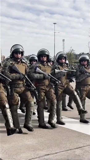 Escalón #carabinerosdechile #bandaschilenas #paradamilitar #paradamilitar2025 #carabineros #chile