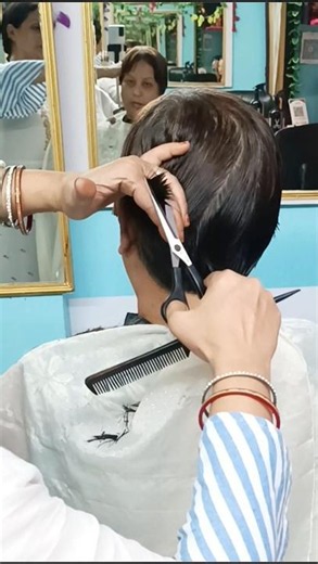 mushroom haircut for women #haircut #trending #hairstyle #shorts