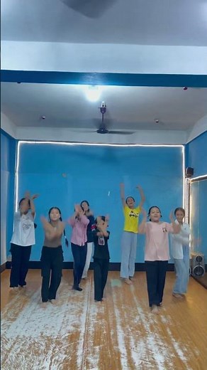 Mathi Mathi sailunga ma cover dance video. A video by the dance temple studio Bhadrapur 10.