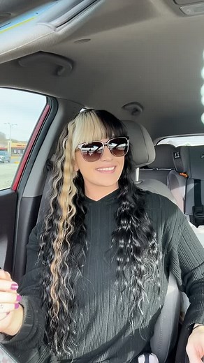 Understanding Sign Language Through Humorous Expressions