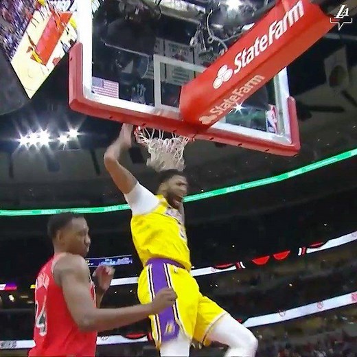 270K views · 15K reactions | Cake mix to finish off the comeback‼️‼️ (: @SpectrumSN) | Los Angeles Lakers | Facebook