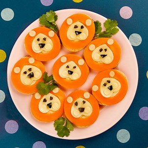 The lion's salty savannah