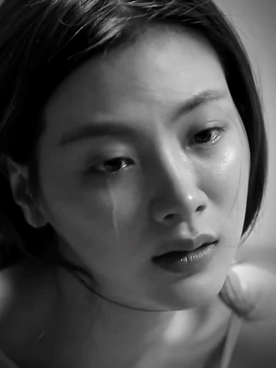 Tears are words that the heart can’t say. 💧🫠 #cry #sad #sadness #หลงไฟ